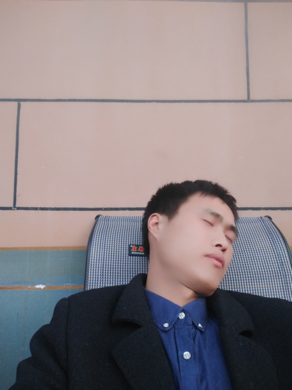 有钱爱情才能长久的第一张照片--漳浦交友网