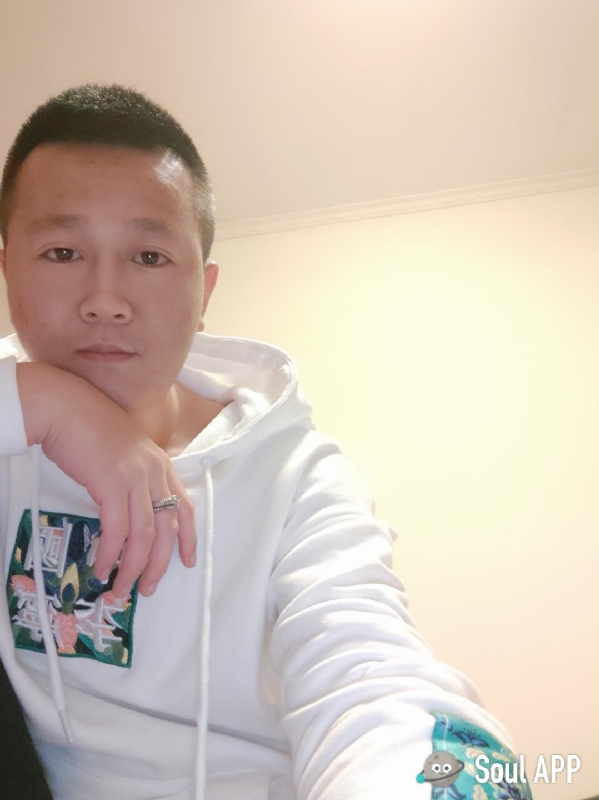 Away的第一张照片--漳浦交友网