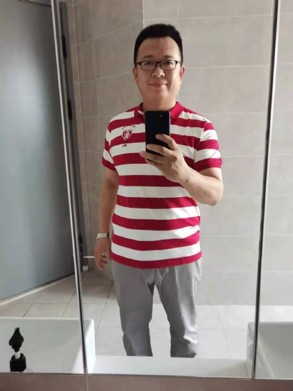 行走的打桩机的第一张照片--漳浦交友网