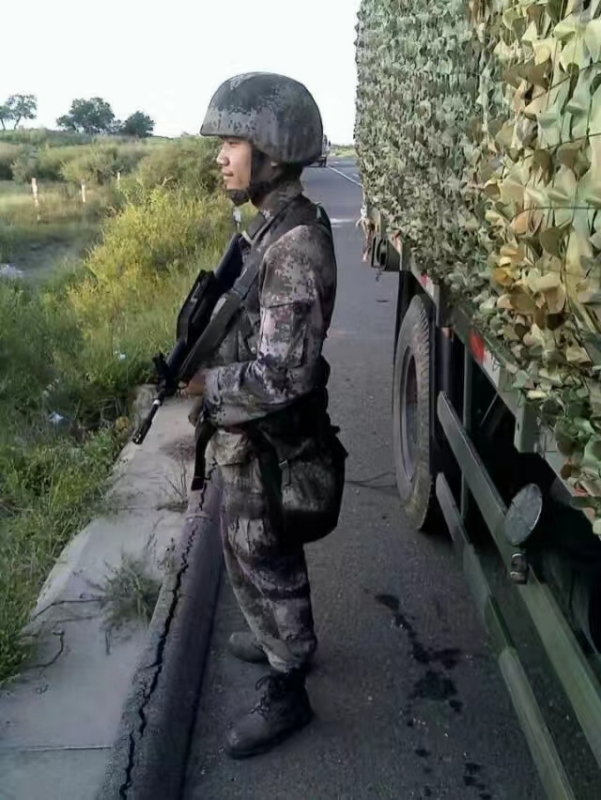 搬砖中的第一张照片--漳浦交友网