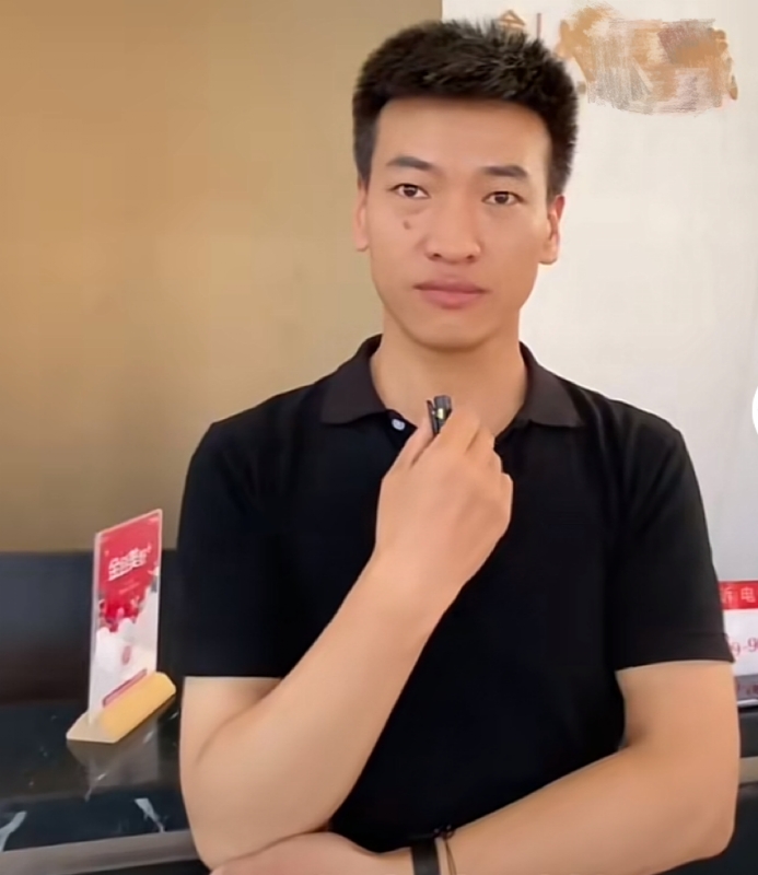 一杯梁白开的第一张照片--漳浦交友网